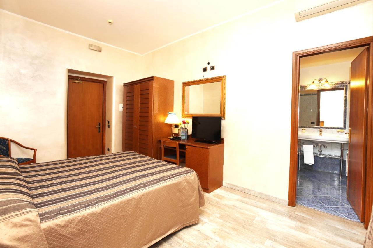 Hotel Rimini Esterno foto