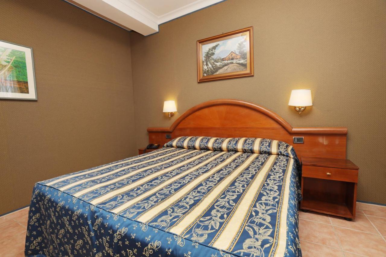 Hotel Rimini Esterno foto