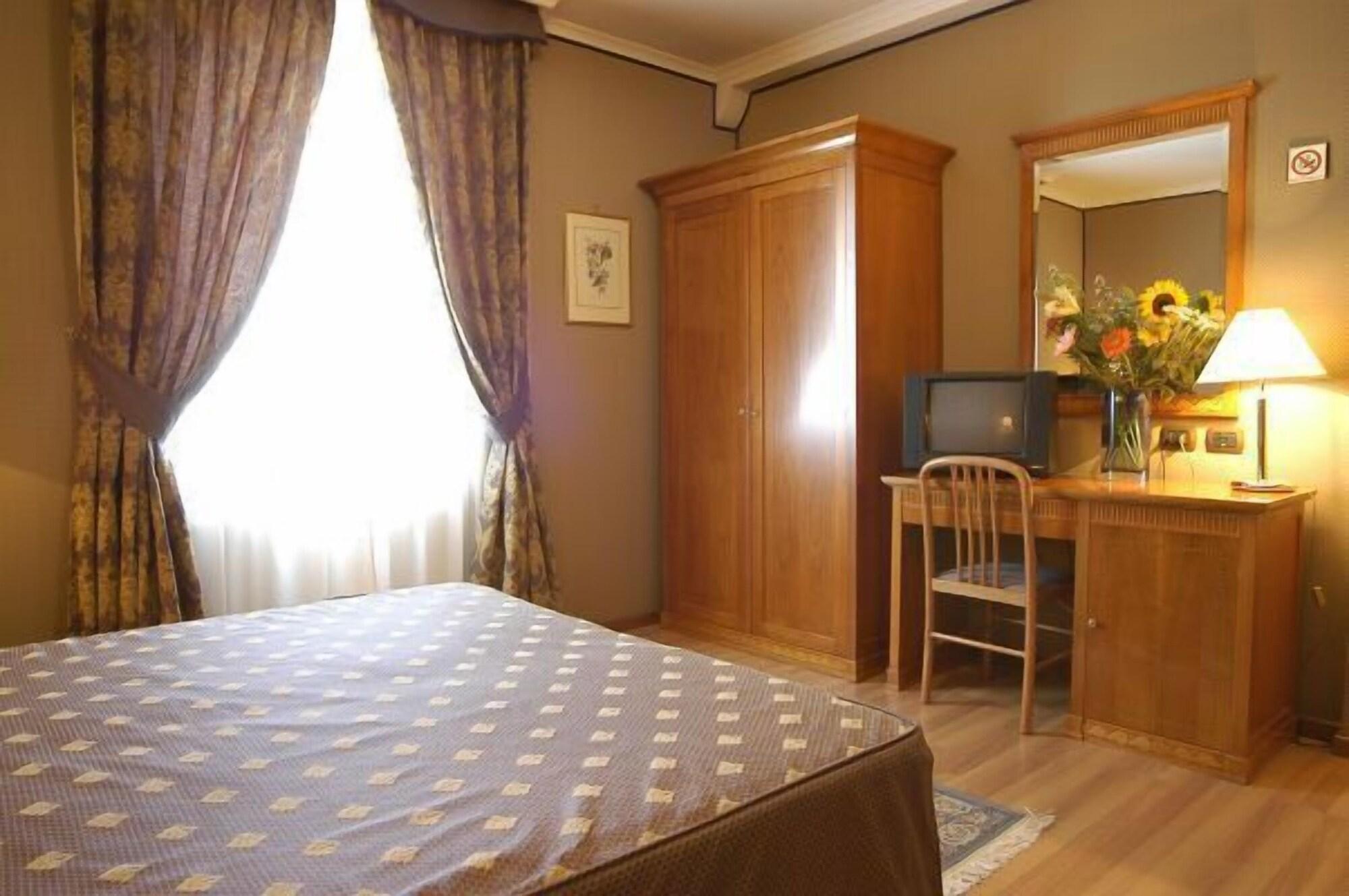 Hotel Rimini Esterno foto