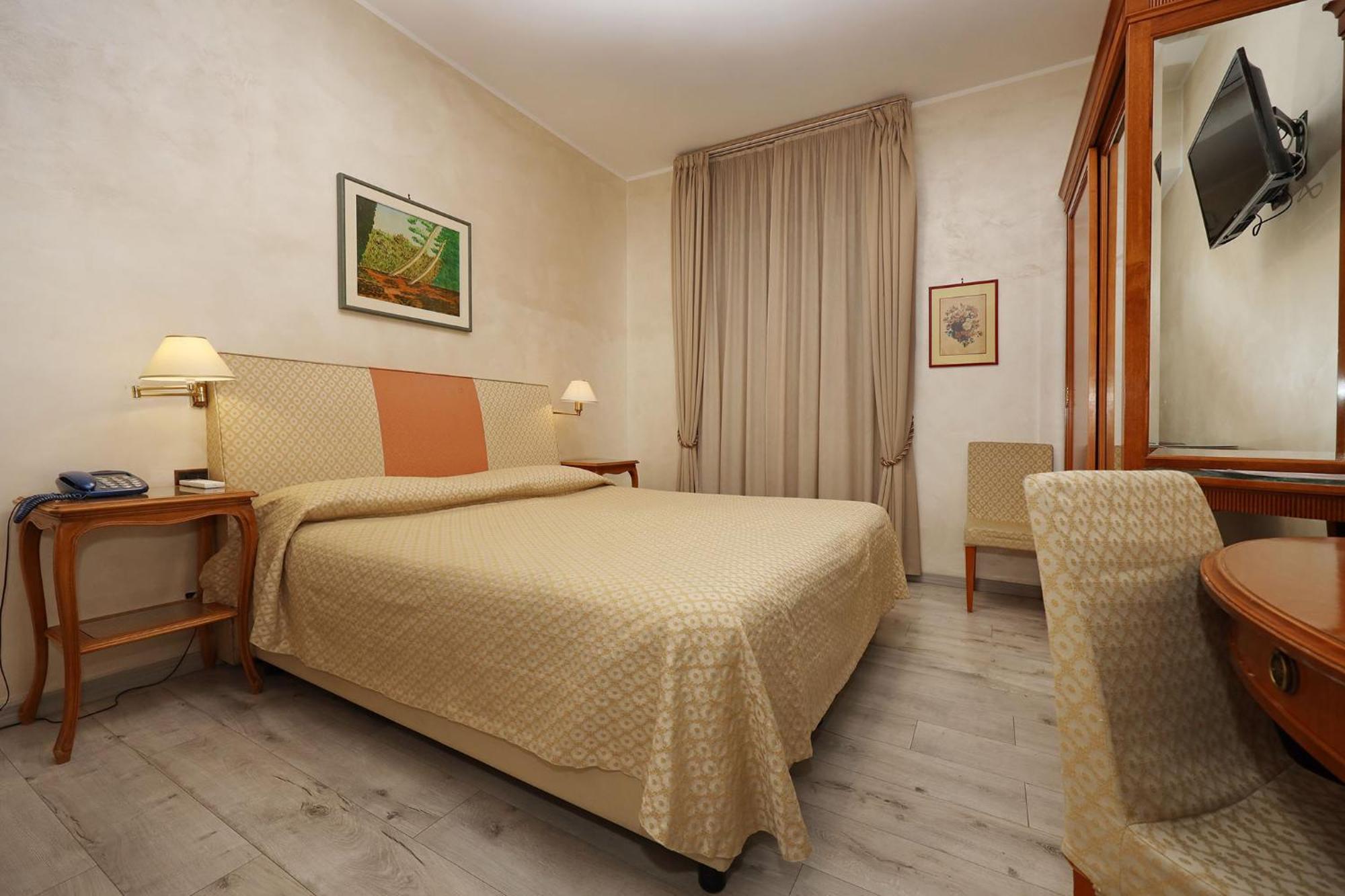 Hotel Rimini Esterno foto