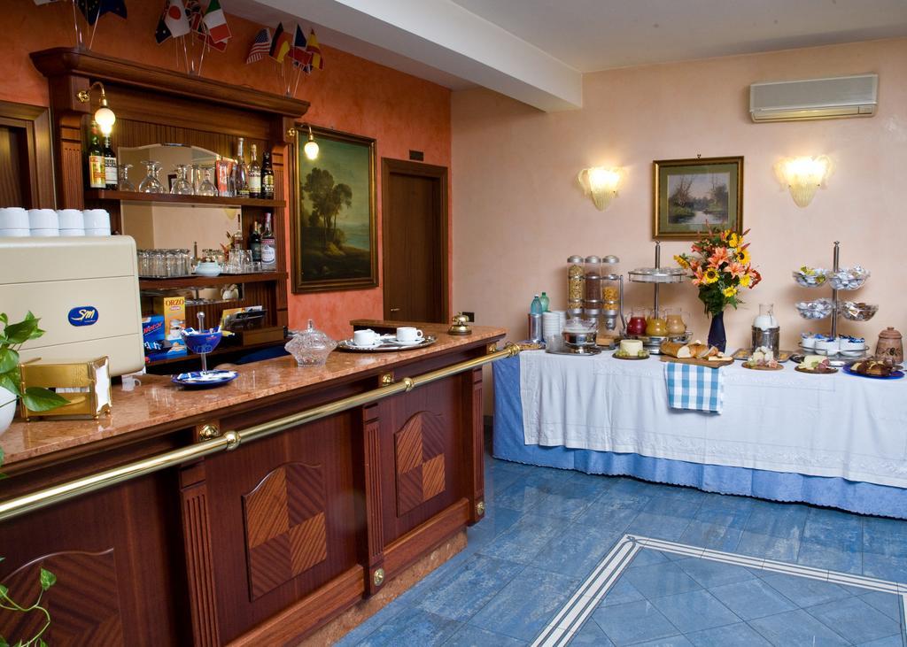 Hotel Rimini Esterno foto